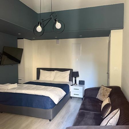N&M Apartment Chios Town Buitenkant foto